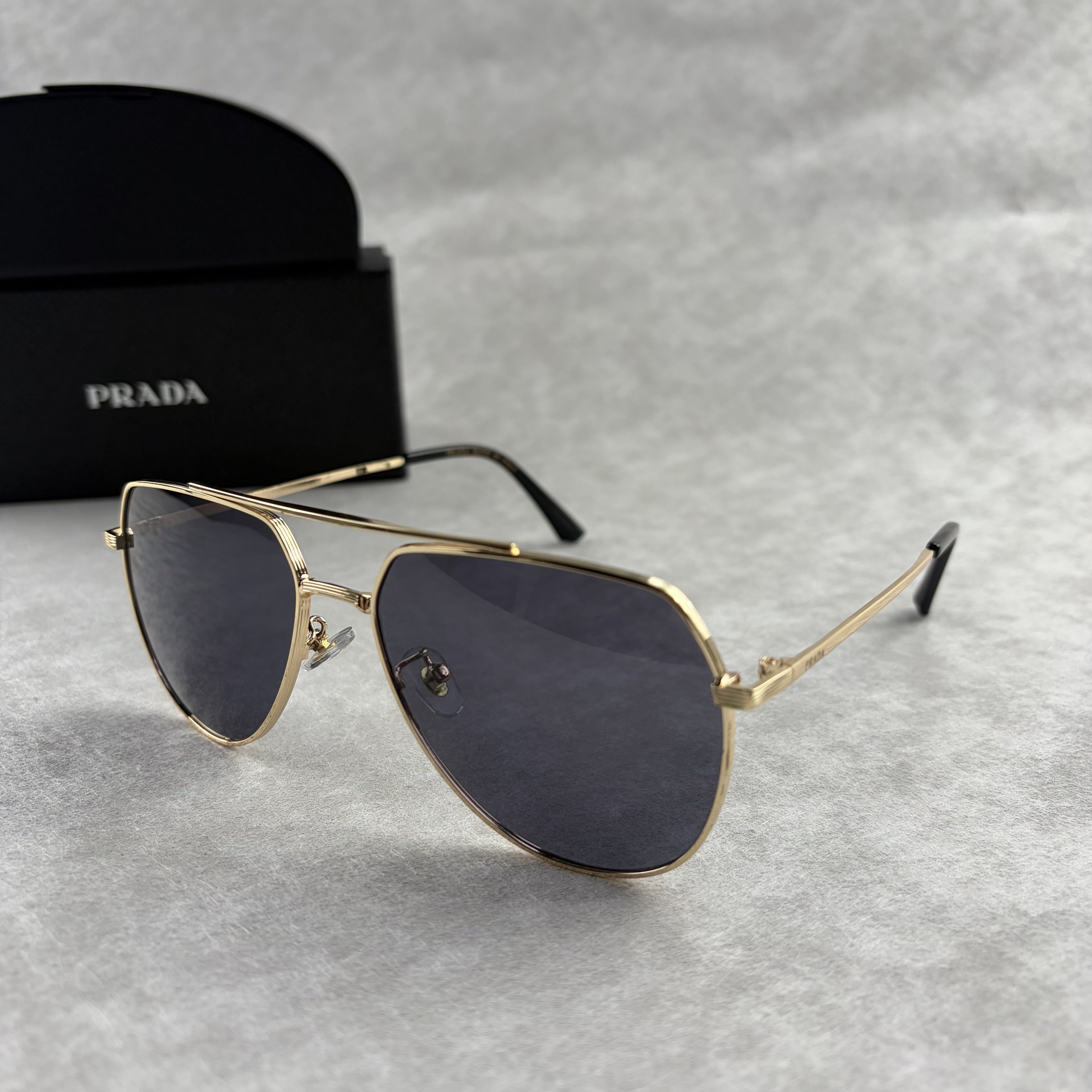 Modern Gold Aviator Sunglasses - UV Protection Metal Frame Shades