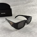 Modern Rectangular Sunglasses - Sleek UV Protection Eyewear