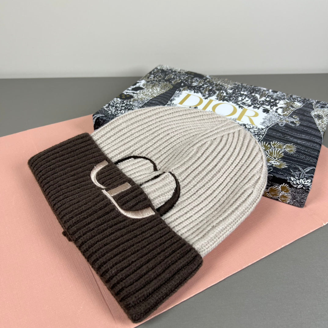CD  Two-Tone Ribbed Knit Beanie Winter Headwear