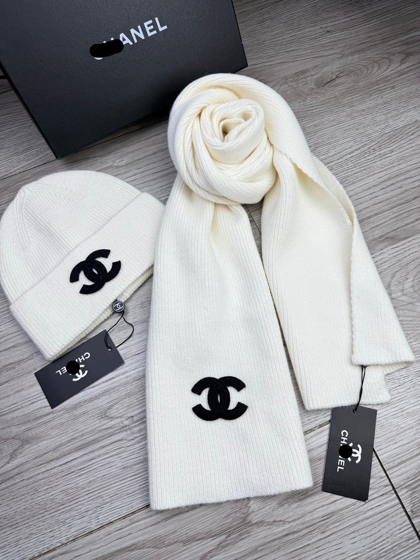 C&C Beanie + Scarf Set (2PCS)
