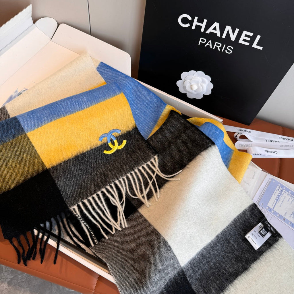Minimalist  Striped Fringe Scarf
