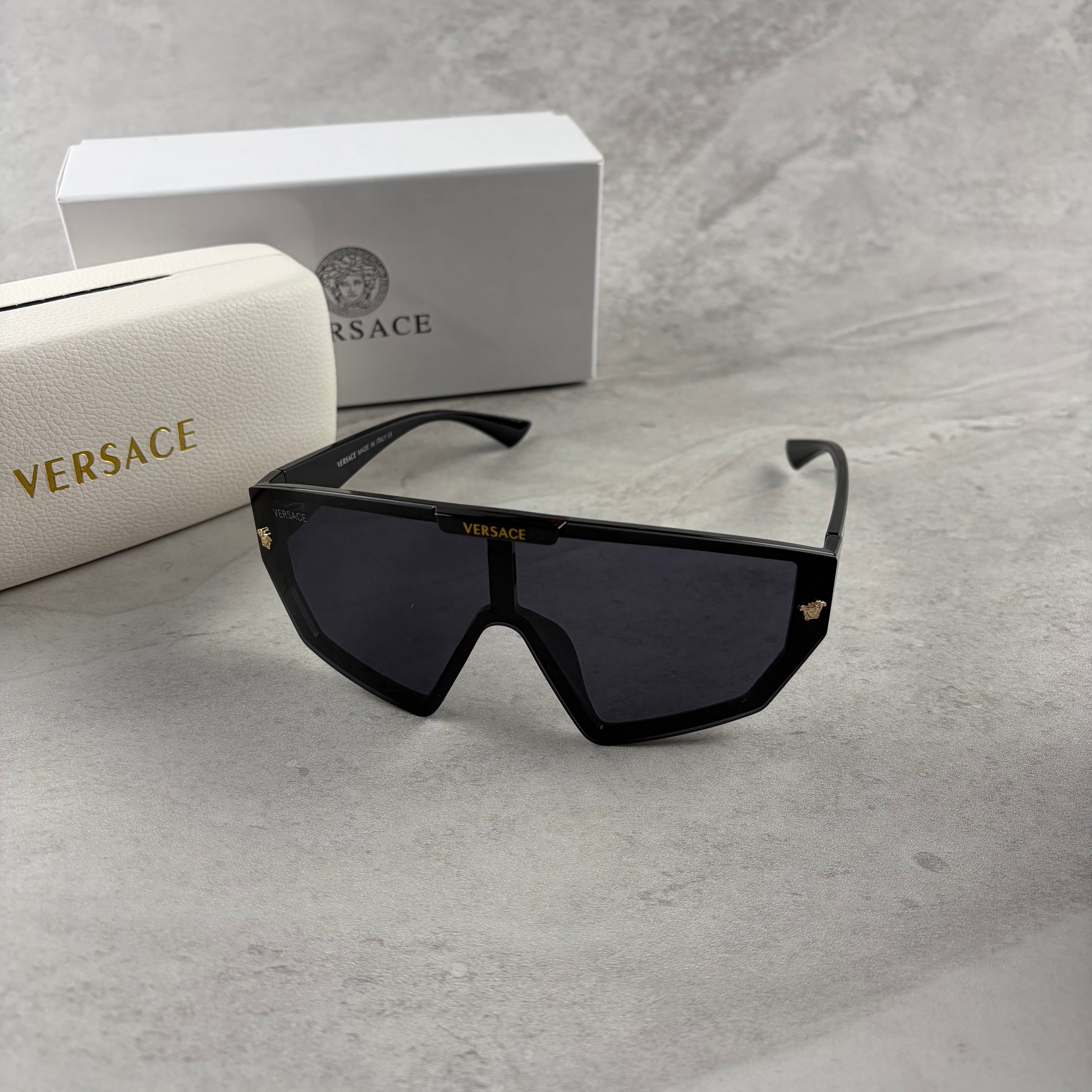 Modern Oversized Shield Sunglasses - Black UV Protection Eyewear