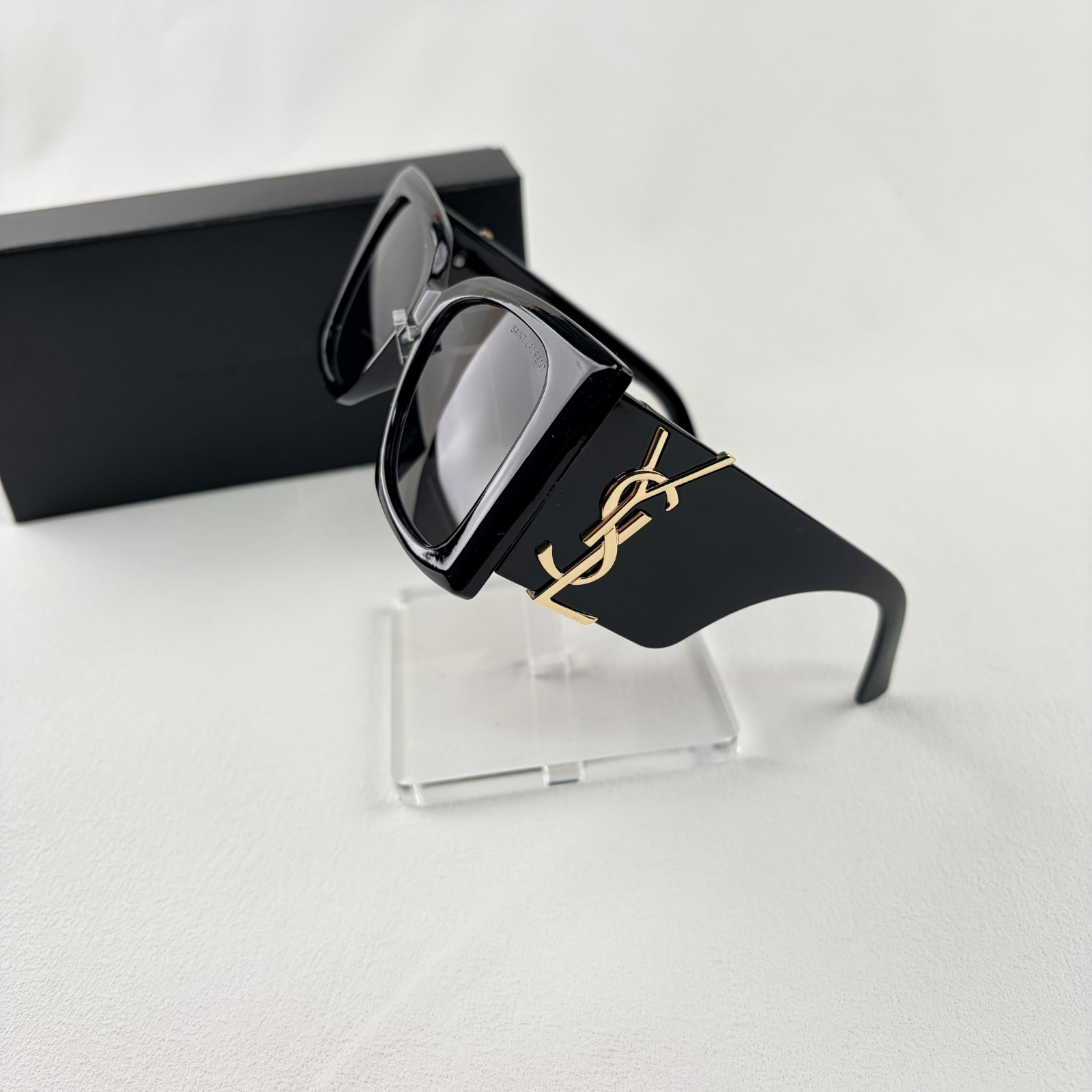 Oversized Square Statement Sunglasses - Black Bold Frame UV Protection