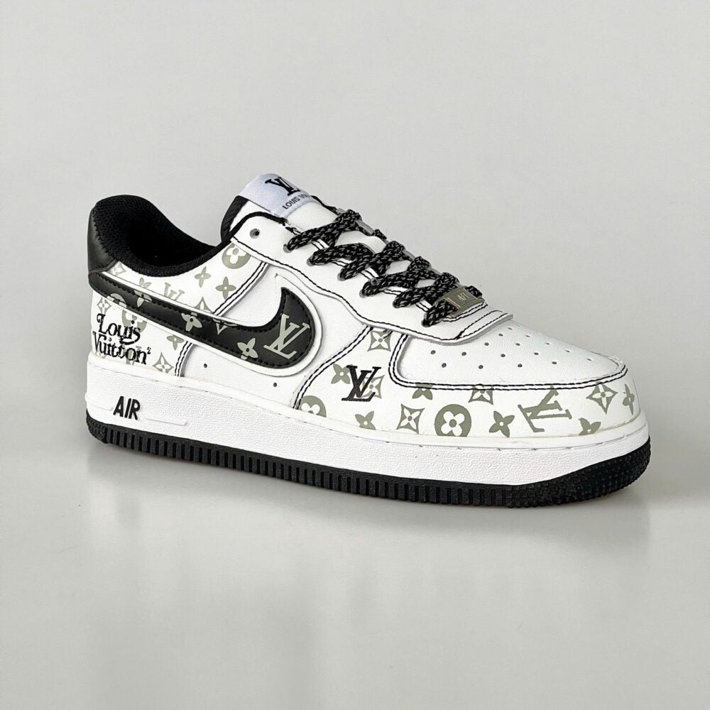 Louis Vuitton x Nike Air Force 1 Monogram Black Edition (Custom)