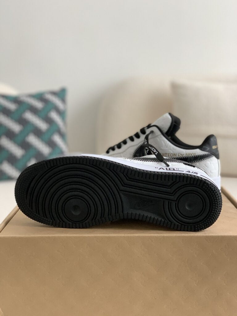 Louis Vuitton x Nike Air Force 1 Low ‘White Black’