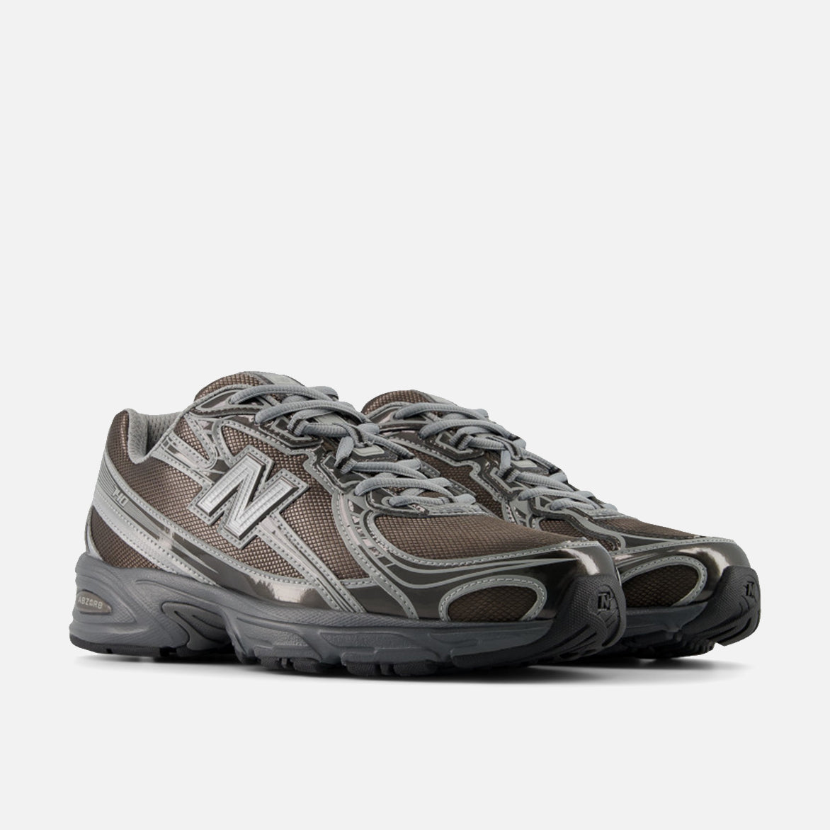 740 - BLACK METALLIC / CASTLEROCK