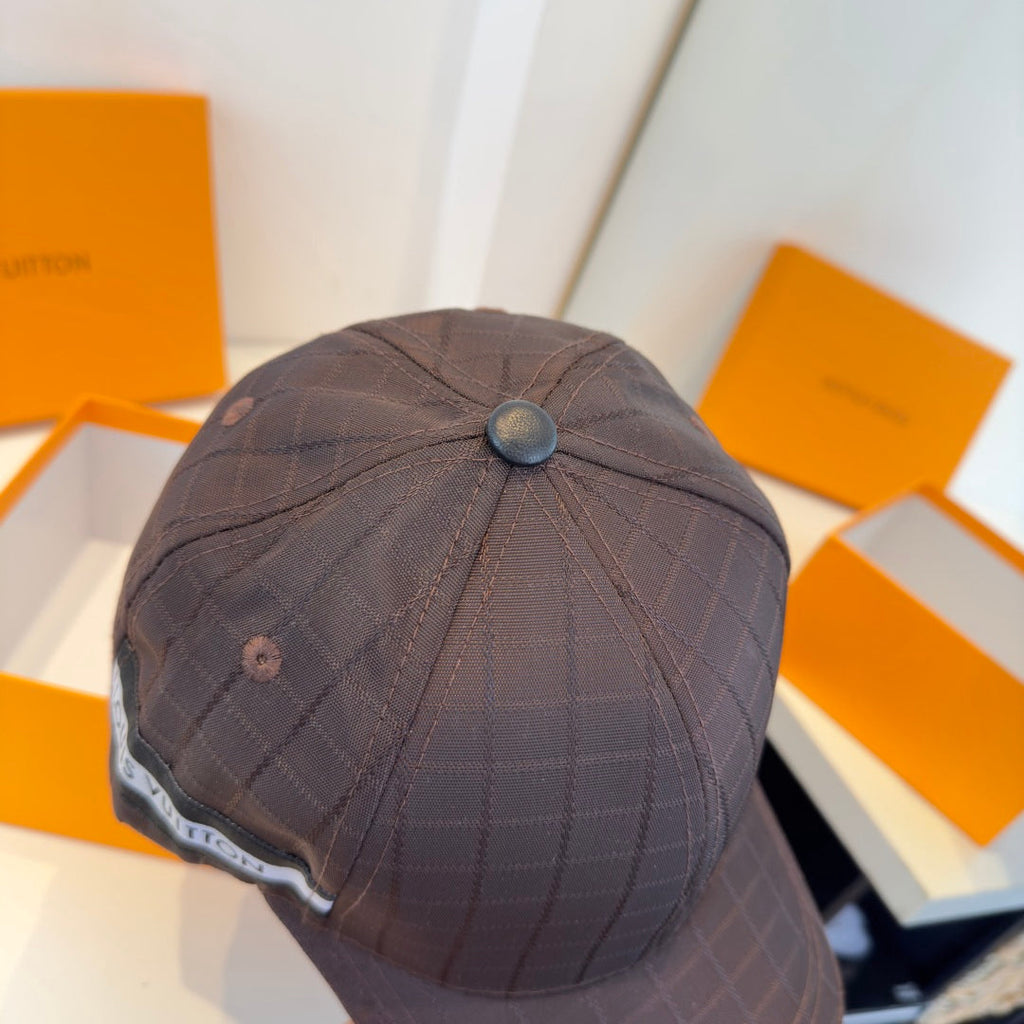 Minimalist Baseball Cap in Rich Brown