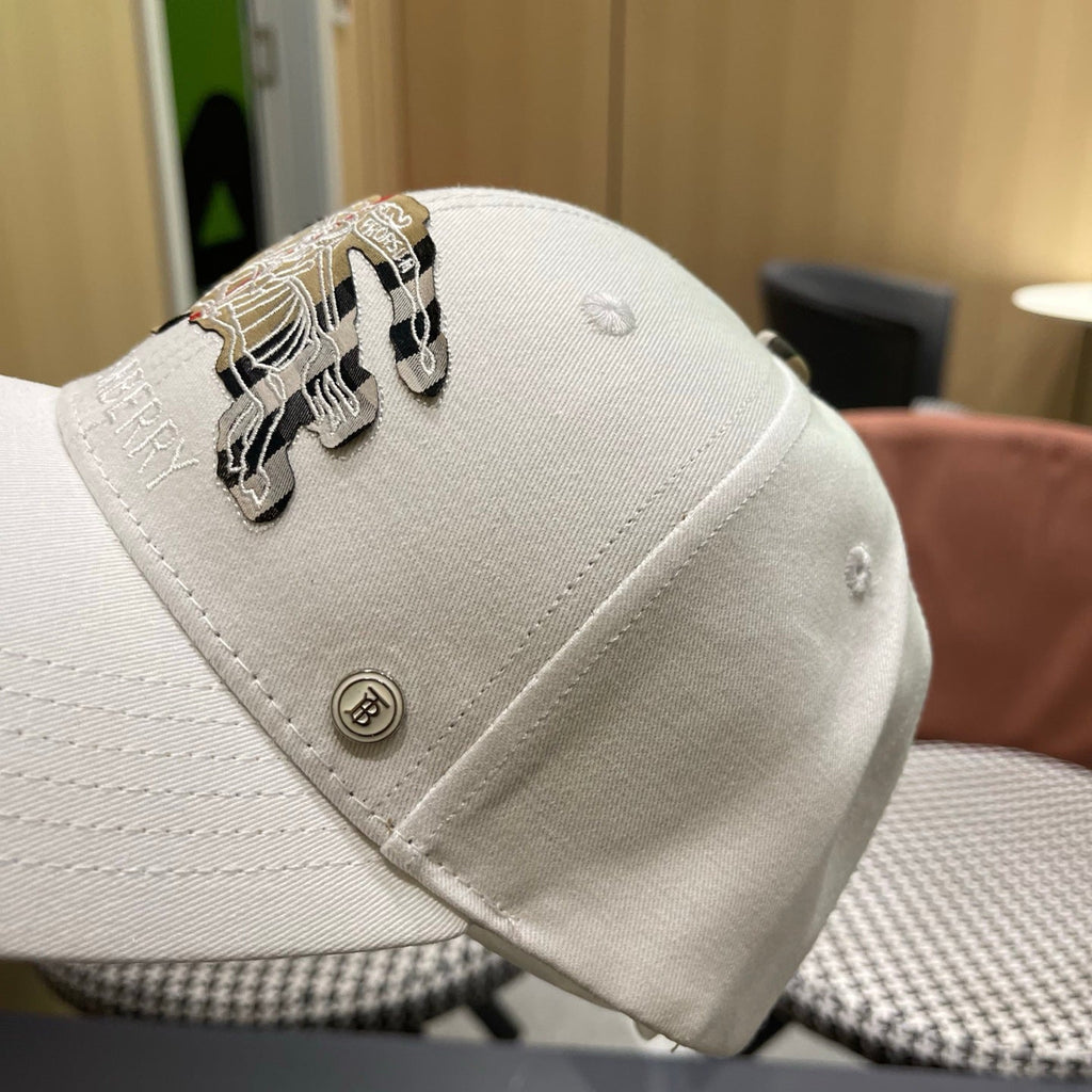 Premium Embroidered Baseball Cap - Unisex Cotton Streetwear Hat