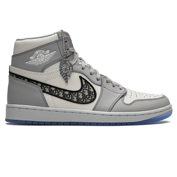 Nike Air Jordan 1 Retro x Dior High Sneakers