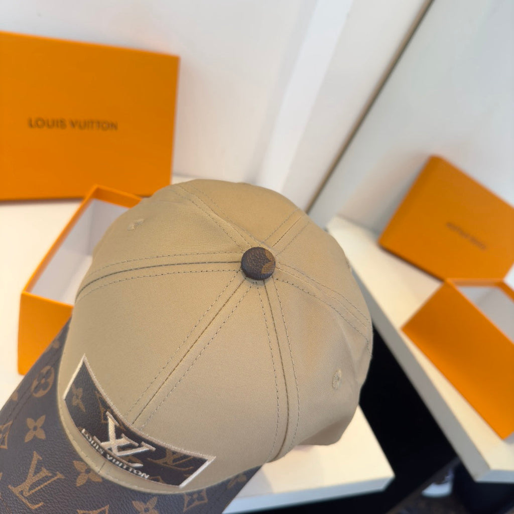 Sleek Minimalist Baseball Cap - Versatile and Stylish