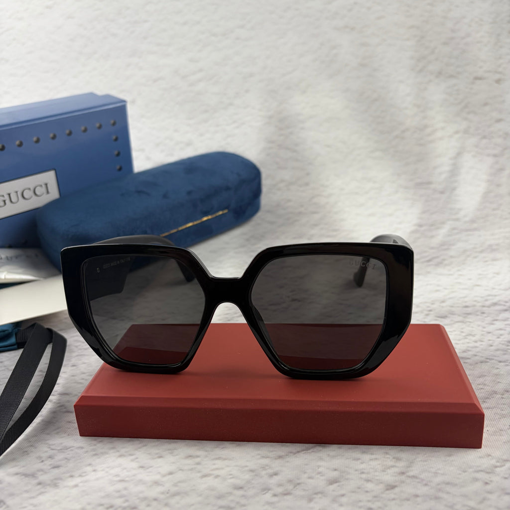 Modern Oversized Square Sunglasses - Premium UV Protection Shades