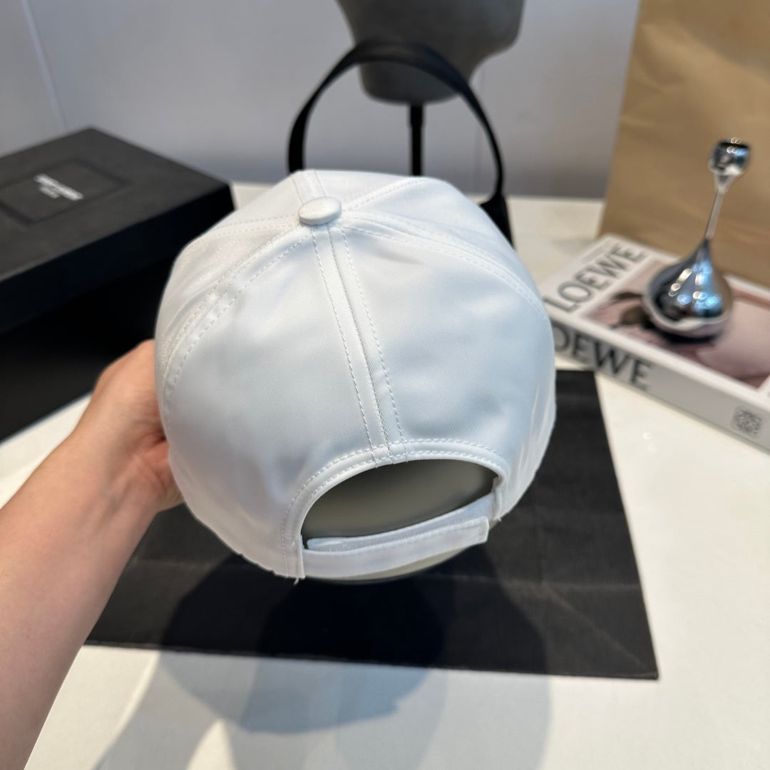 Elegant Embroidered Letter Baseball Cap