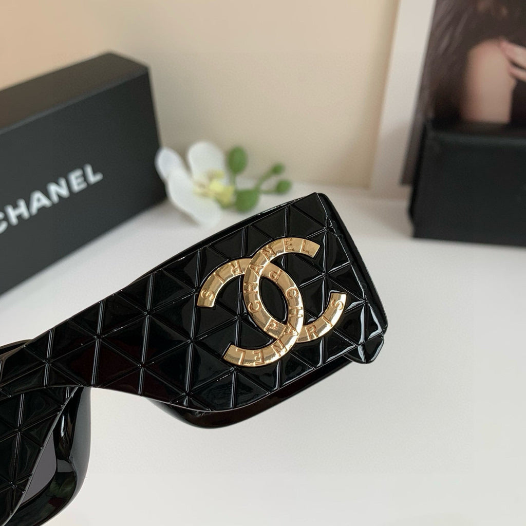 CC Quilted Oversized Sunglasses