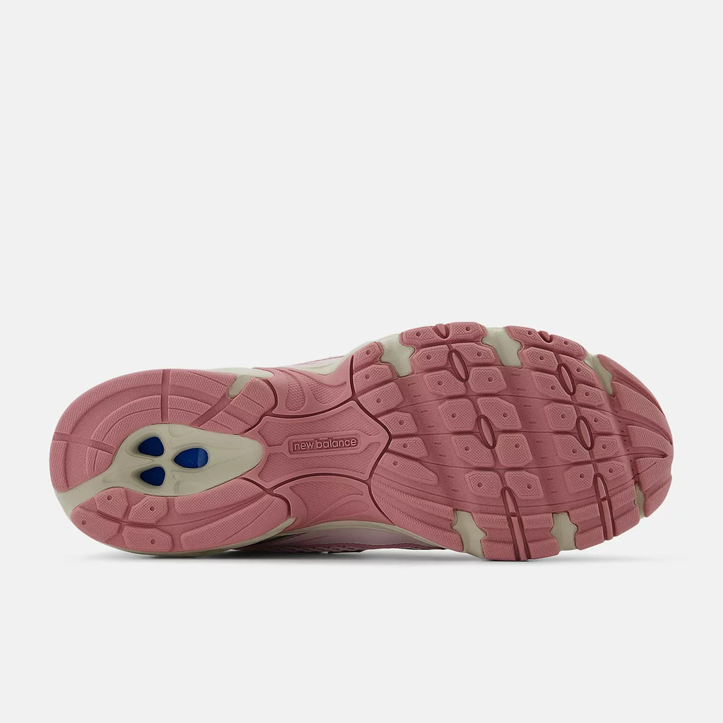 740 - PINK TAFFY / PINK GRANITE