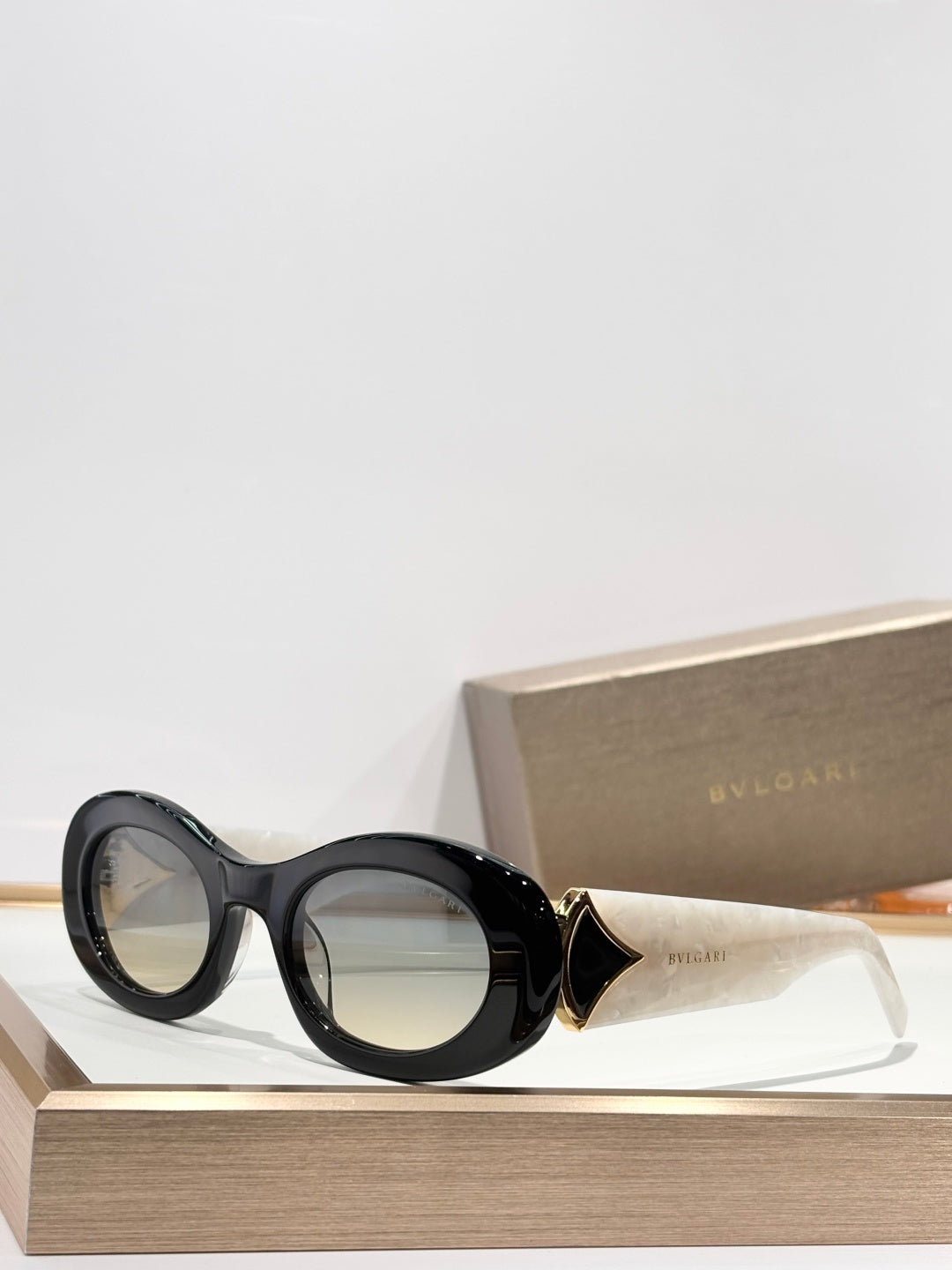 Premium Oval Sunglasses Women